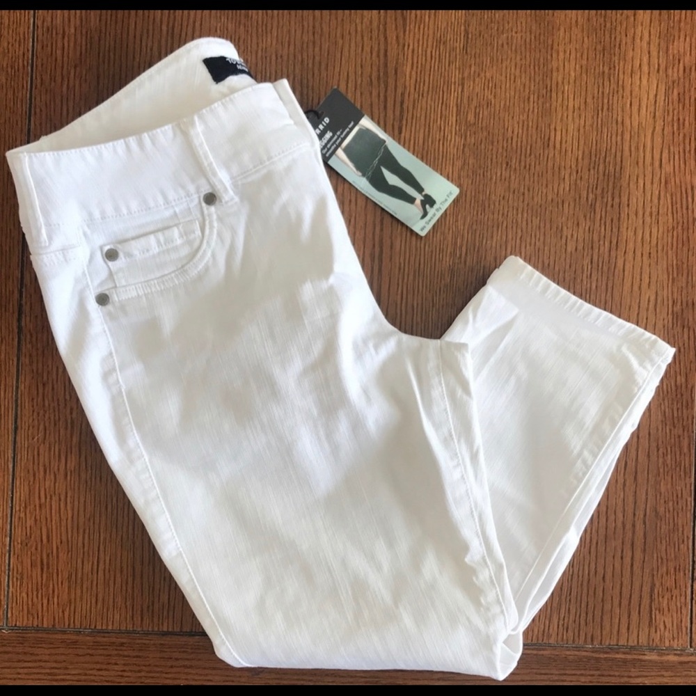 Brand new white Torrid Jeggings